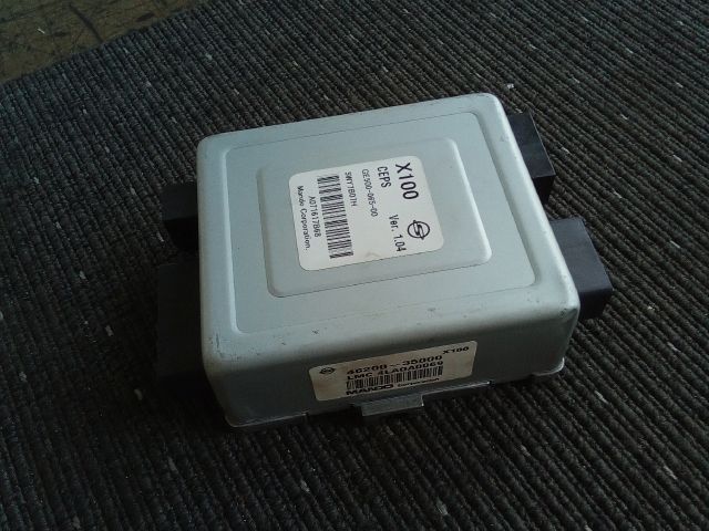 bontott SSANGYONG TIVOLI Kormányoszlop Vezérlő