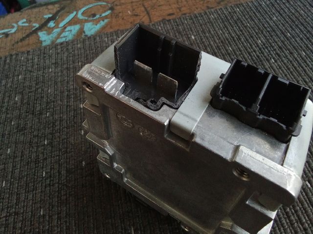 bontott SSANGYONG TIVOLI Kormányoszlop Vezérlő