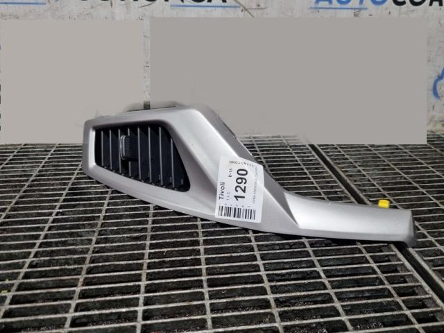 bontott SSANGYONG TIVOLI Középső Szellőző