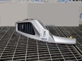 bontott SSANGYONG TIVOLI Középső Szellőző