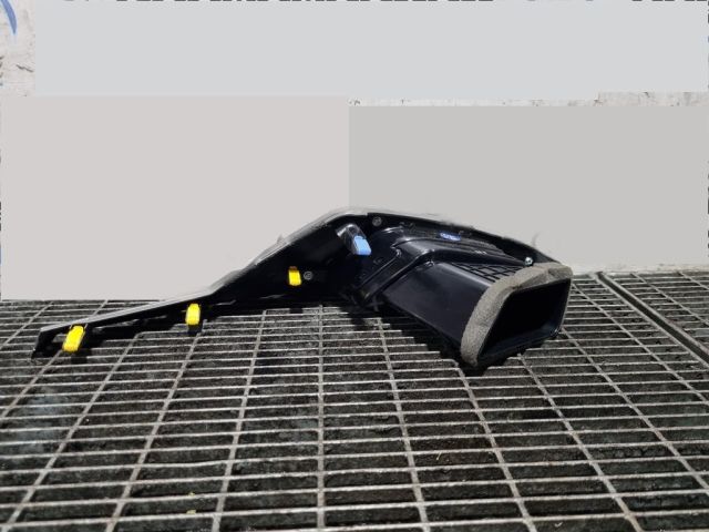 bontott SSANGYONG TIVOLI Középső Szellőző