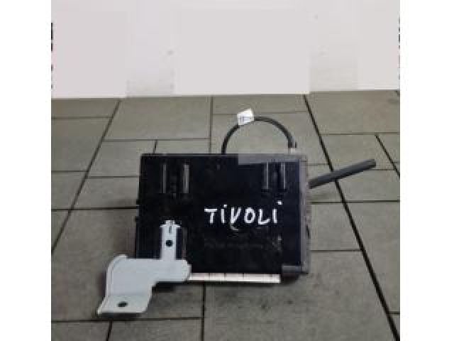 bontott SSANGYONG TIVOLI Kulcs Nélküli Nyitás Jeladó