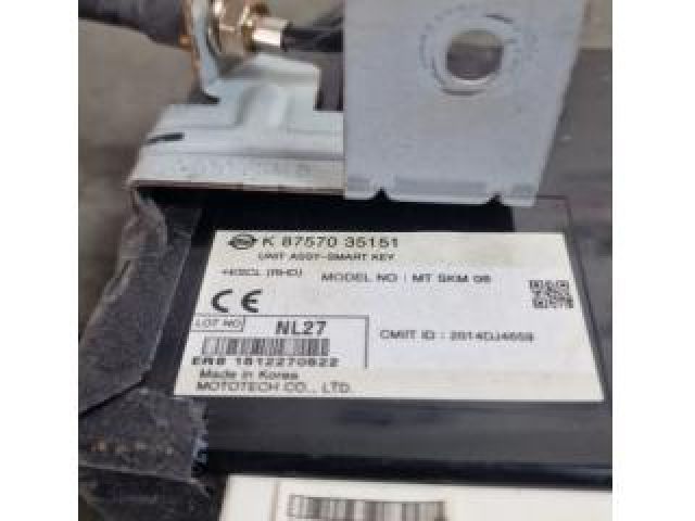 bontott SSANGYONG TIVOLI Kulcs Nélküli Nyitás Jeladó