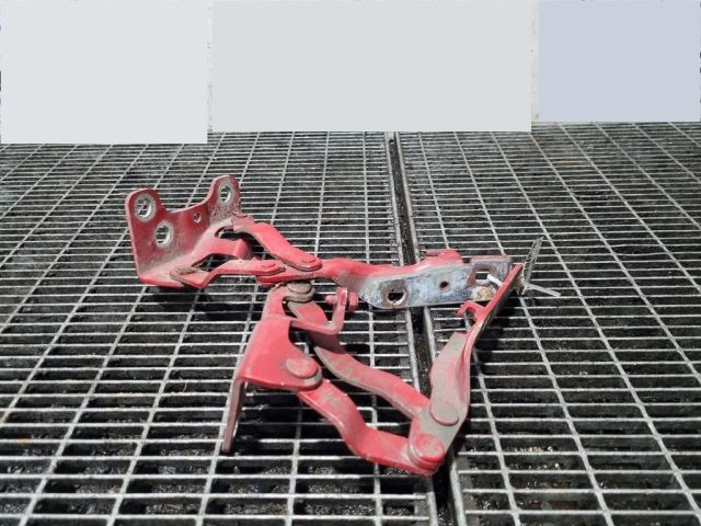 bontott SSANGYONG TIVOLI Motorháztető Zsanér Pár