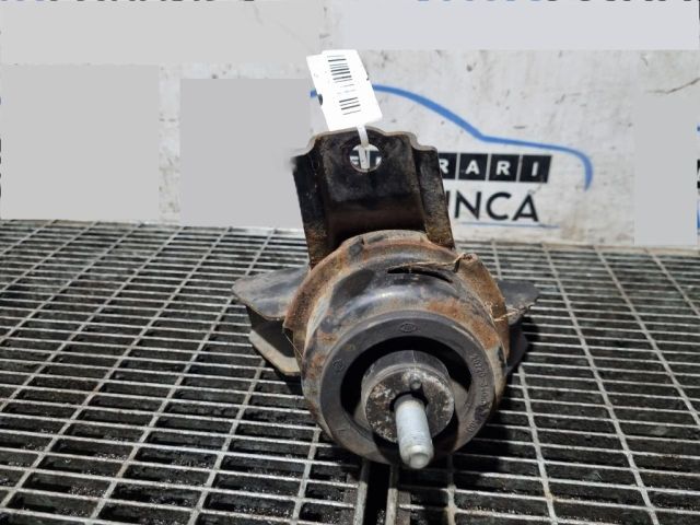 bontott SSANGYONG TIVOLI Tartó Bak