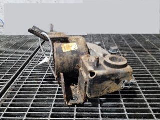 bontott SSANGYONG TIVOLI Tartó Bak