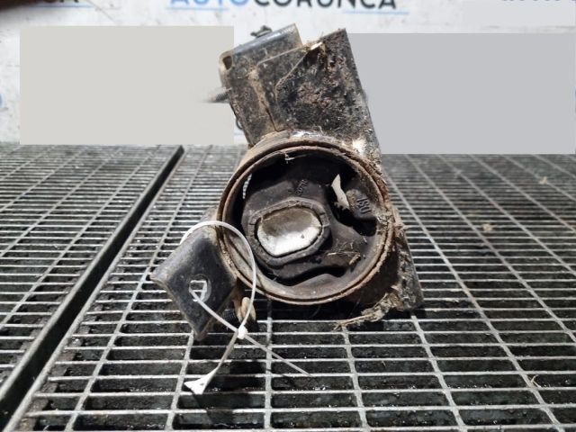 bontott SSANGYONG TIVOLI Tartó Bak