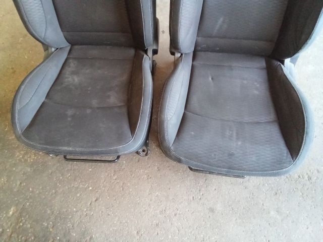 bontott SSANGYONG TIVOLI Ülés Szett