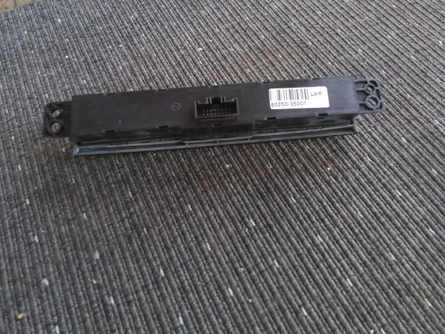 bontott SSANGYONG TIVOLI Vészvillogó Kapcsoló