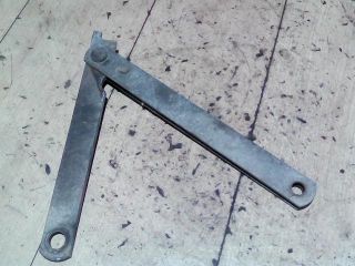 bontott STEYR 9S14 Motorháztető Bal Zsanér