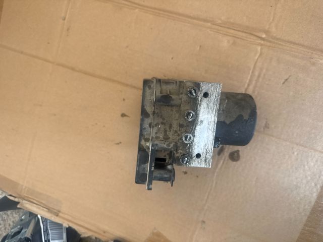 bontott SUBARU FORESTER ABS Kocka