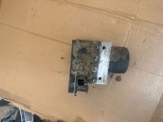 bontott SUBARU FORESTER ABS Kocka