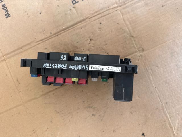 bontott SUBARU FORESTER Biztosítéktábla Motortér