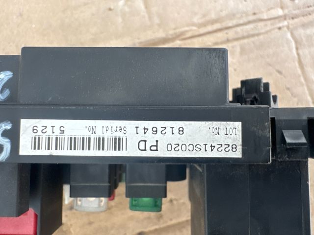 bontott SUBARU FORESTER Biztosítéktábla Motortér