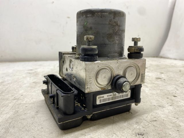 bontott SUBARU FORESTER ABS Kocka