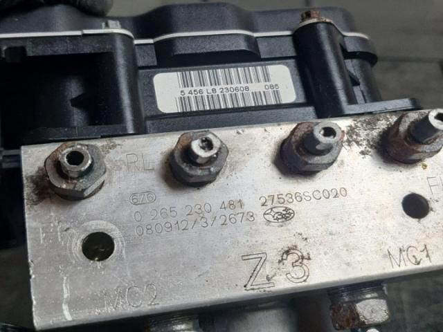 bontott SUBARU FORESTER ABS Kocka