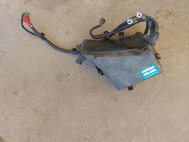 bontott SUBARU FORESTER Biztosítéktábla Motortér