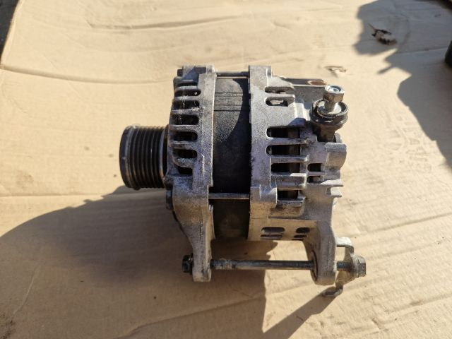 bontott SUBARU FORESTER Generátor