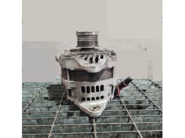 bontott SUBARU FORESTER Generátor