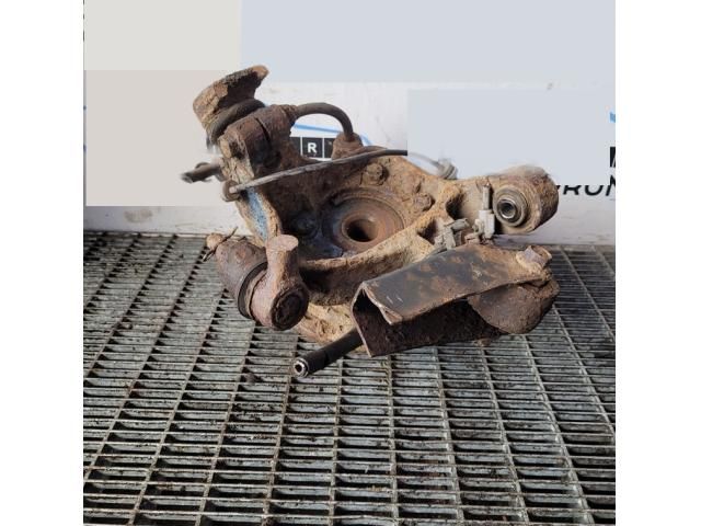 bontott SUBARU FORESTER Jobb első Csonkállvány