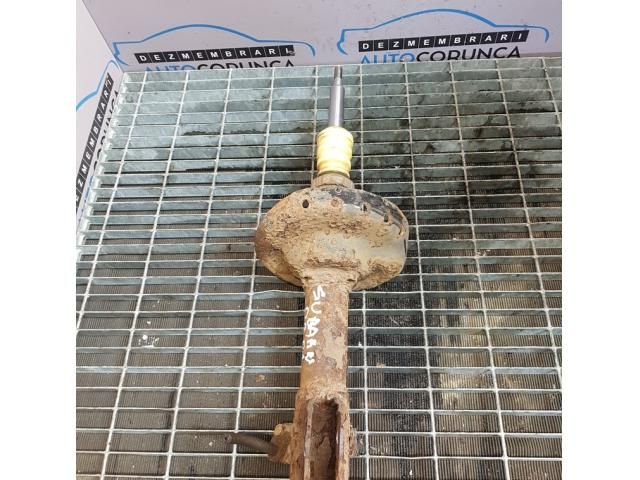 bontott SUBARU FORESTER Jobb első Lengéscsillapító