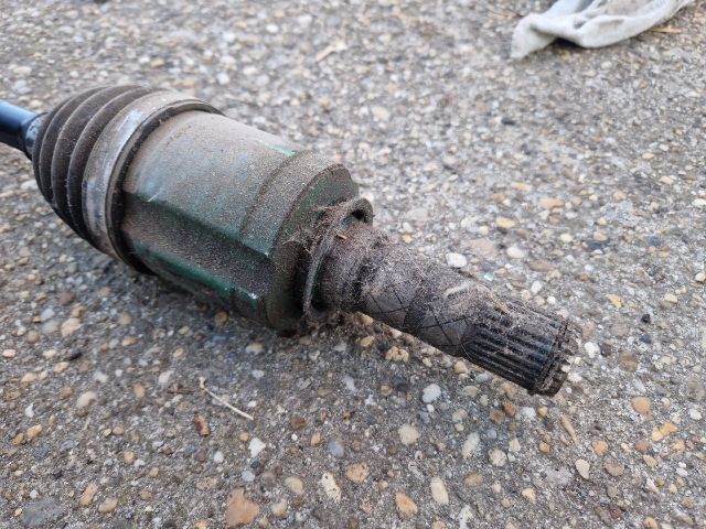 bontott SUBARU FORESTER Jobb Féltengely