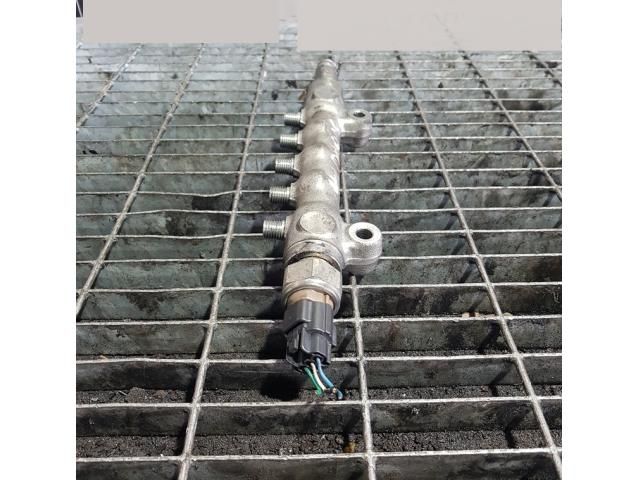 bontott SUBARU FORESTER Közösnyomócső