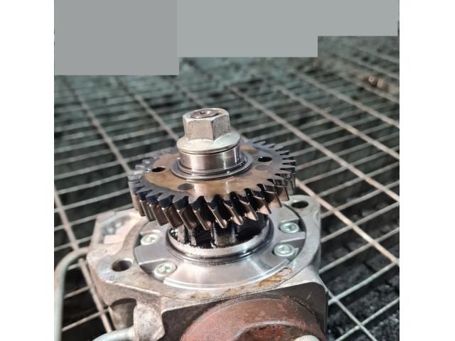 bontott SUBARU FORESTER Nagynyomású Szivattyú