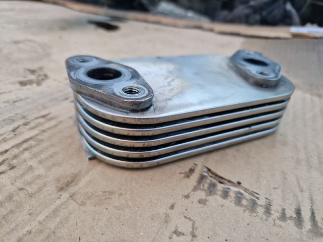 bontott SUBARU FORESTER Olajhűtő