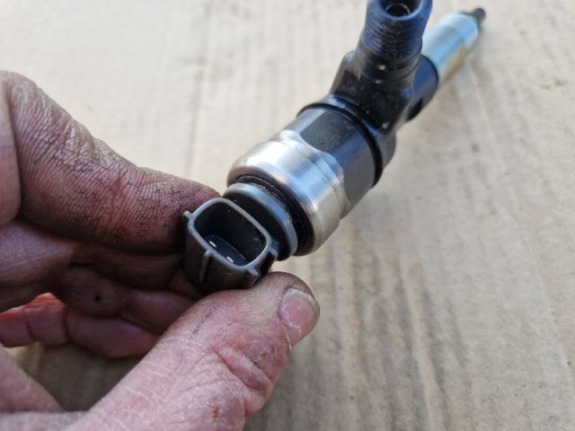 bontott SUBARU FORESTER Porlasztó (1 db)