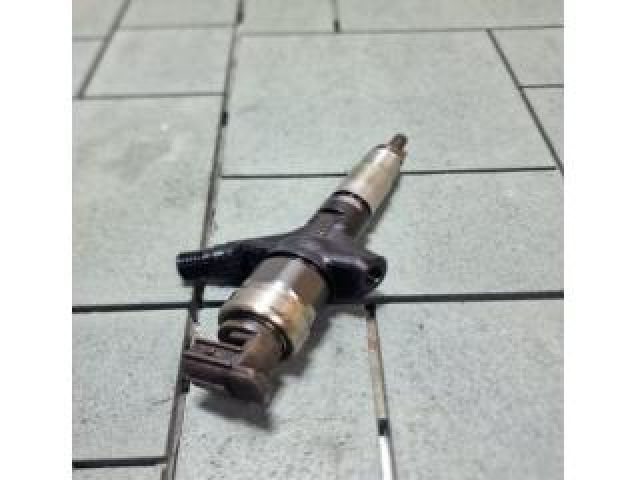 bontott SUBARU FORESTER Porlasztó (1 db)