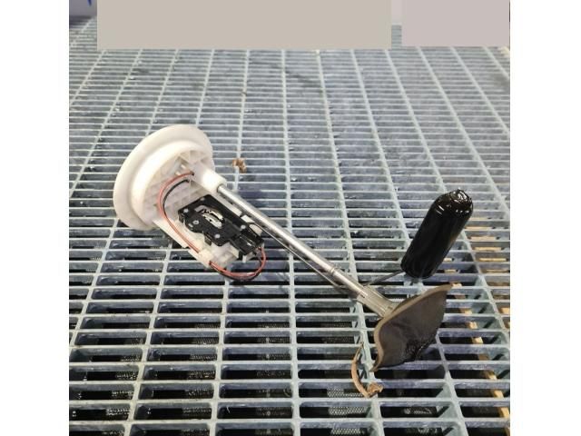 bontott SUBARU FORESTER Üzemanyagszint Jeladó