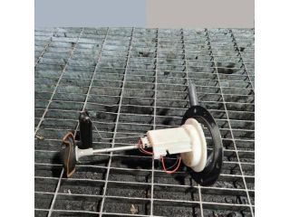 bontott SUBARU FORESTER Üzemanyagszint Jeladó