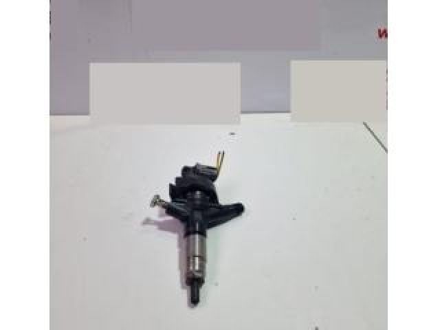 bontott SUBARU FORESTER Porlasztó (1 db)