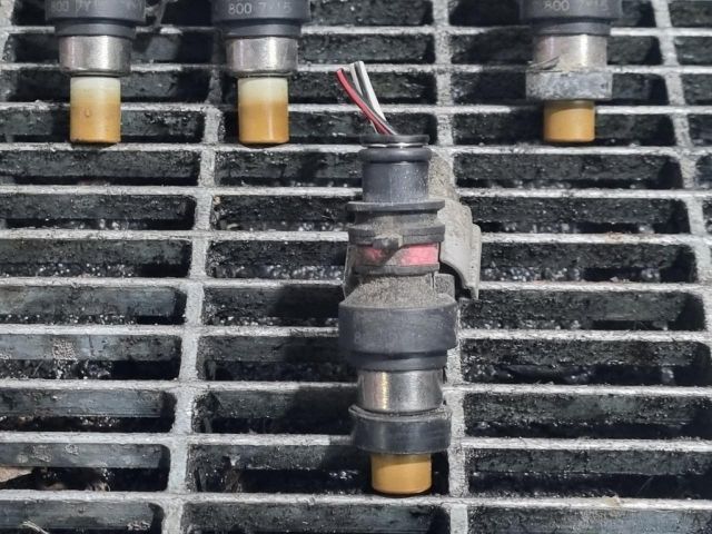 bontott SUBARU FORESTER Porlasztó (1 db)