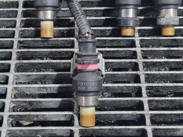 bontott SUBARU FORESTER Porlasztó (1 db)