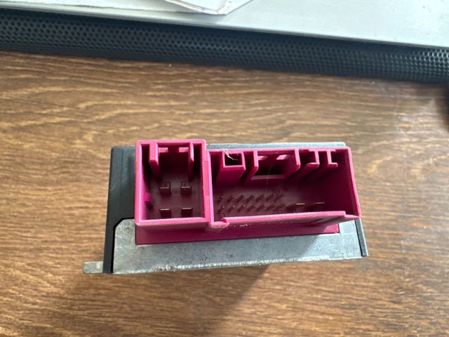 bontott SUBARU FORESTER Üzemanyag Szivattyú Relé