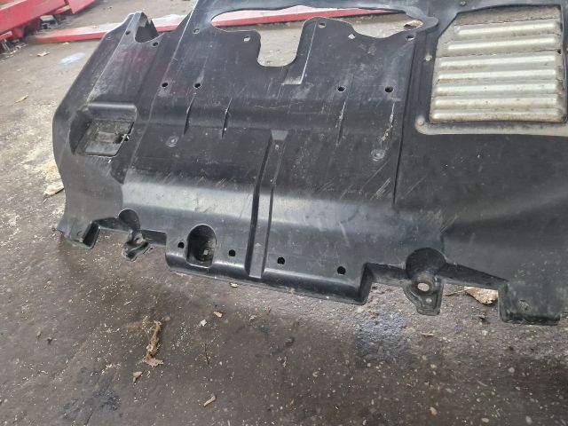 bontott SUBARU FORESTER Alsó Motorburkolat