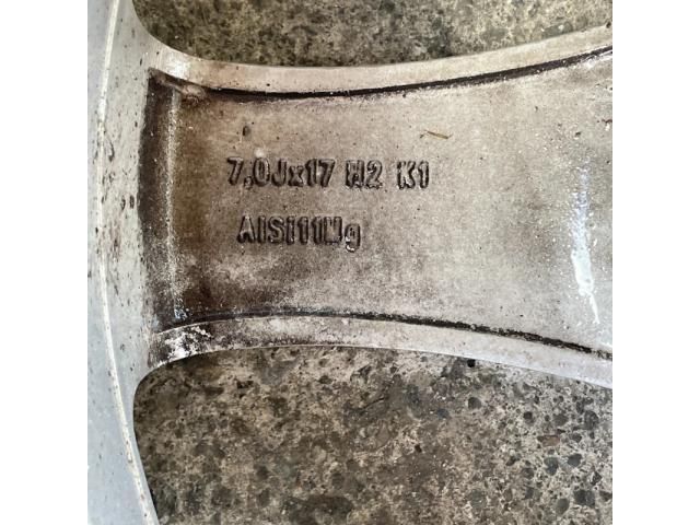 bontott SUBARU FORESTER Alufelni Szett