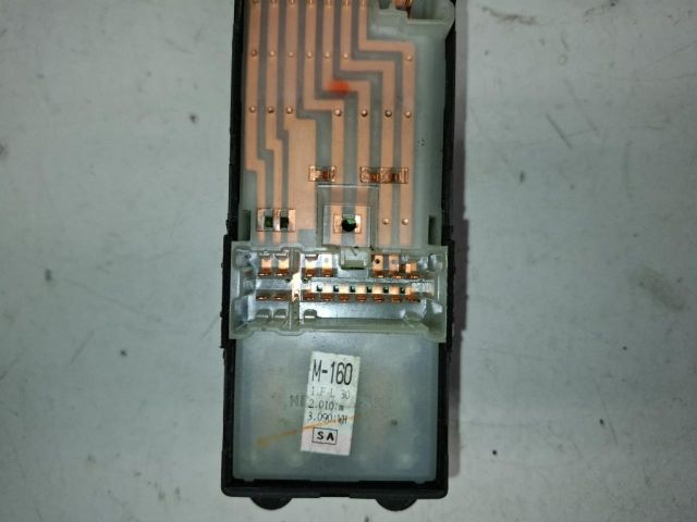 bontott SUBARU FORESTER Bal első Ablakemelő Kapcsoló