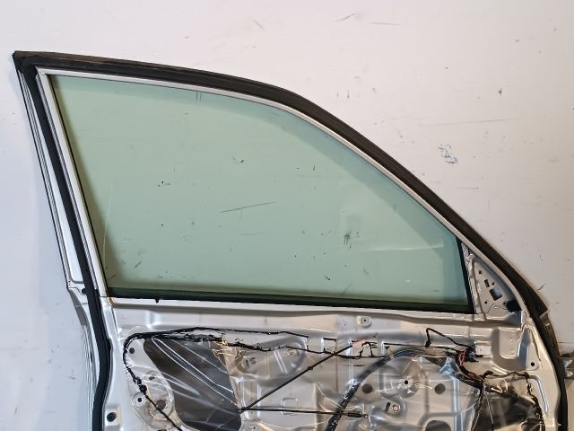 bontott SUBARU FORESTER Bal első Ajtó (Részeivel)