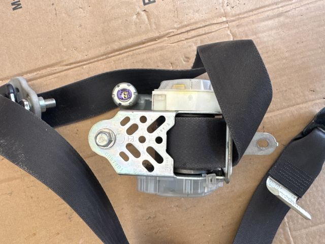 bontott SUBARU FORESTER Bal első Biztonsági Öv