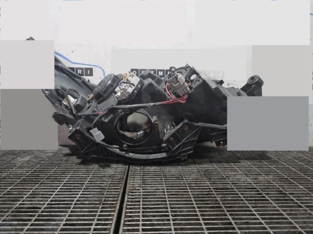 bontott SUBARU FORESTER Bal Fényszóró