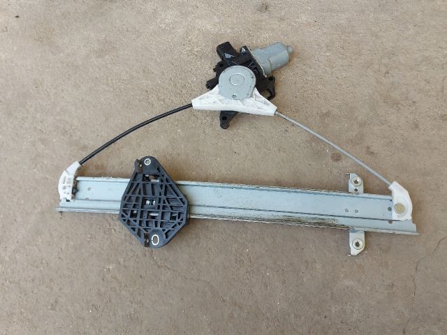 bontott SUBARU FORESTER Bal hátsó Ablakemelő Szerkezet (Elektromos)