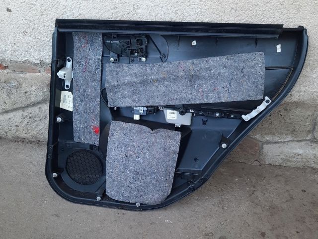 bontott SUBARU FORESTER Bal hátsó Ajtó Kárpit