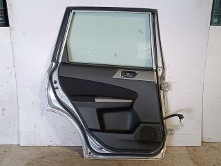 bontott SUBARU FORESTER Bal hátsó Ajtó (Részeivel)