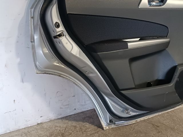 bontott SUBARU FORESTER Bal hátsó Ajtó (Részeivel)