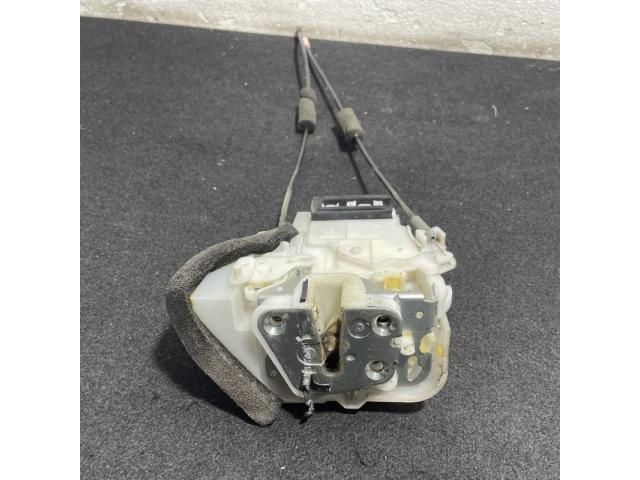 bontott SUBARU FORESTER Bal hátsó Ajtózár