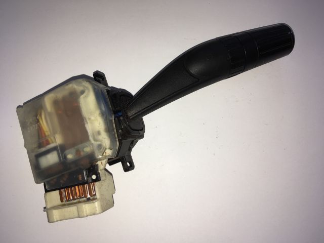 bontott SUBARU FORESTER Bal Kormánykapcsoló Irányjelző