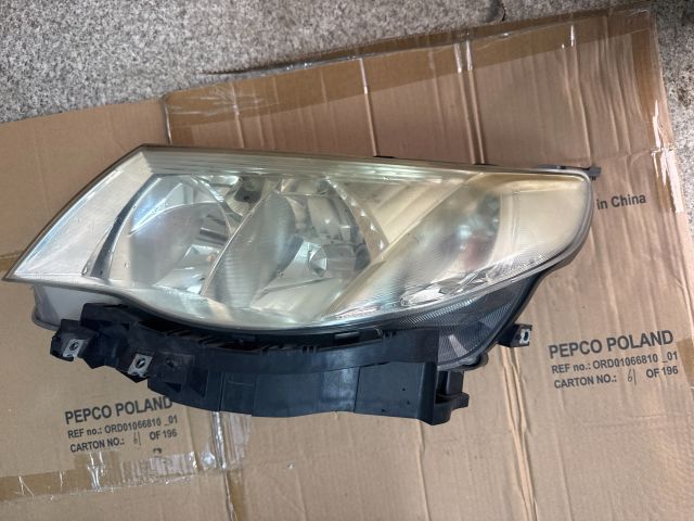 bontott SUBARU FORESTER Bal Xenon Fényszóró